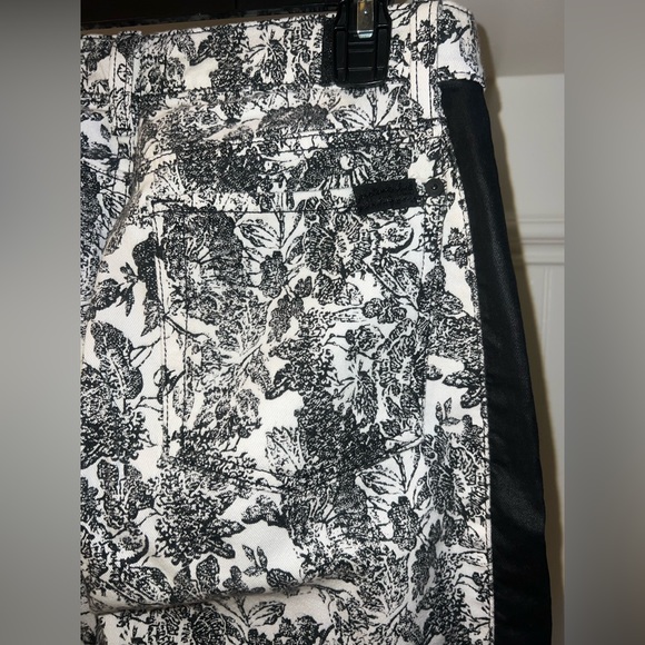 7 For all Mankind skinny jeans. Excellent condition! - Picture 4 of 7